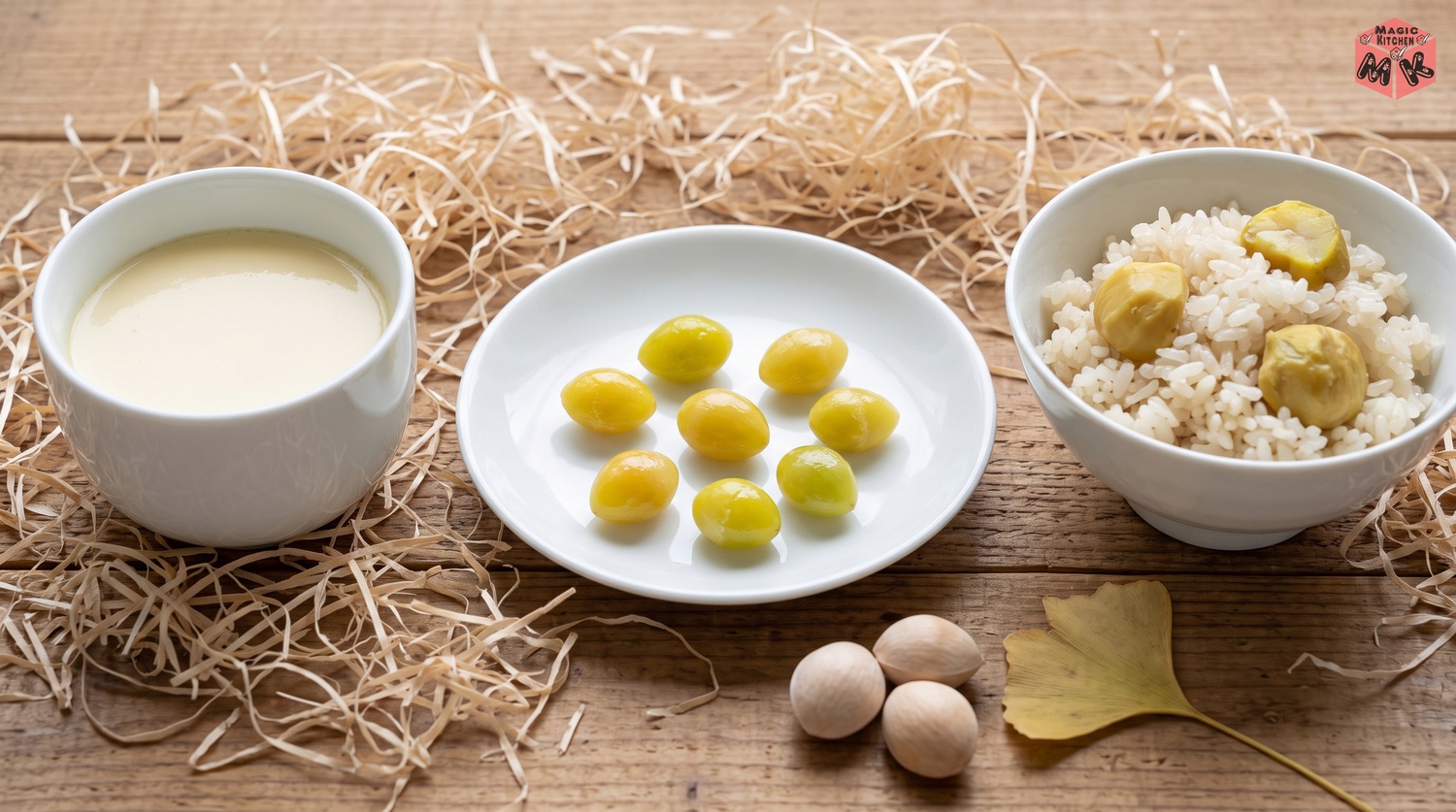 塩炒りぎんなんの小皿と茶碗蒸しと栗ご飯が並ぶ秋の実りのイメージ